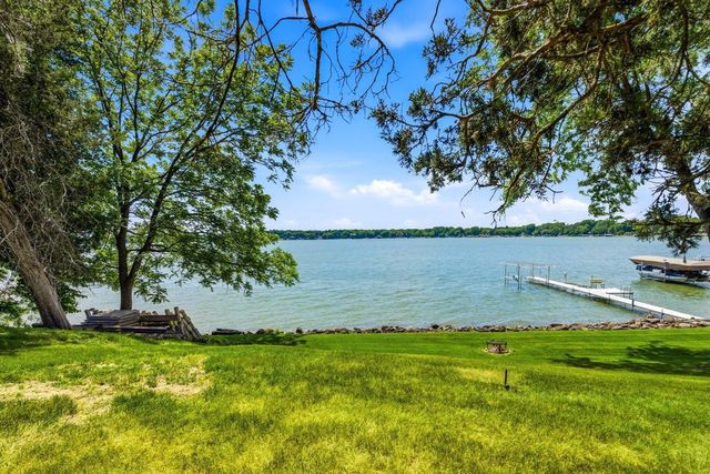 180 Monastery Hill DRIVE, Oconomowoc, WI 53066