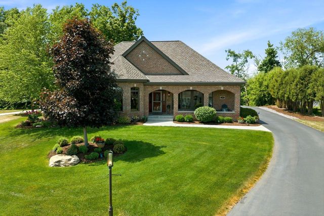 180 Monastery Hill DRIVE, Oconomowoc, WI 53066