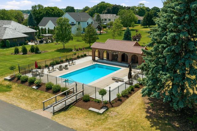 180 Monastery Hill DRIVE, Oconomowoc, WI 53066