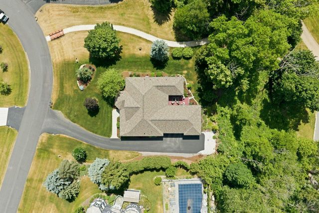 180 Monastery Hill DRIVE, Oconomowoc, WI 53066