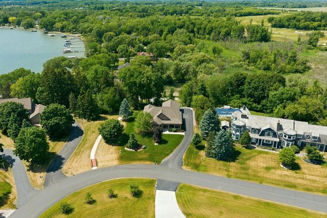 180 Monastery Hill DRIVE, Oconomowoc, WI 53066