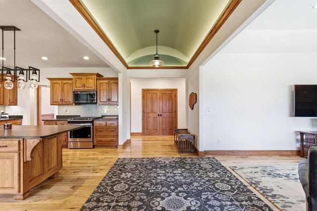 180 Monastery Hill DRIVE, Oconomowoc, WI 53066