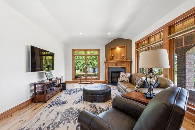 180 Monastery Hill DRIVE, Oconomowoc, WI 53066
