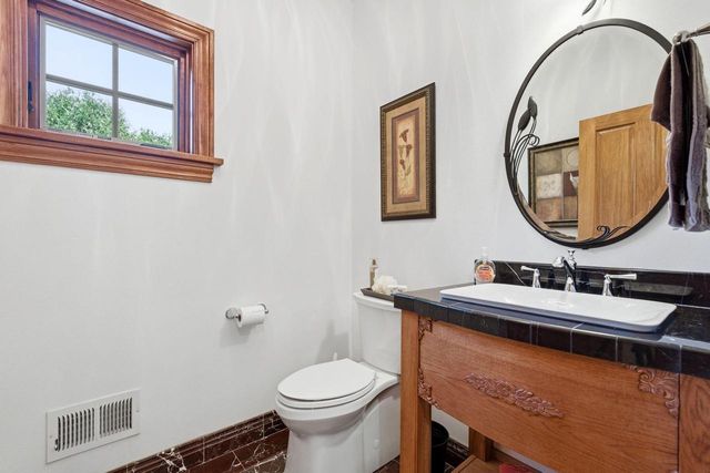 180 Monastery Hill DRIVE, Oconomowoc, WI 53066