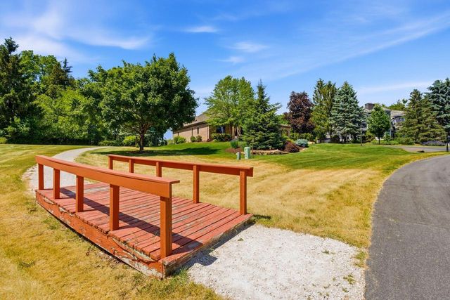 180 Monastery Hill DRIVE, Oconomowoc, WI 53066