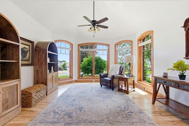 180 Monastery Hill DRIVE, Oconomowoc, WI 53066
