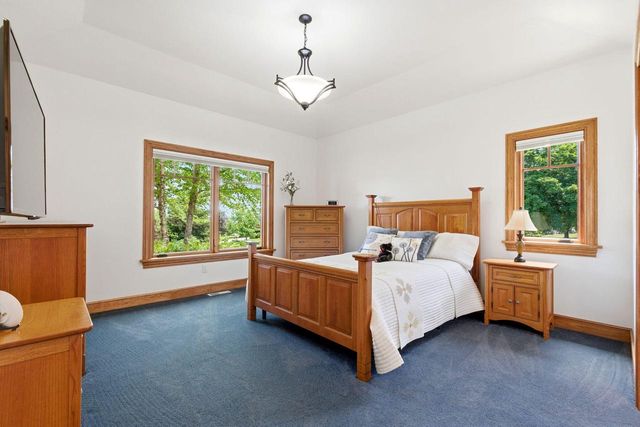 180 Monastery Hill DRIVE, Oconomowoc, WI 53066
