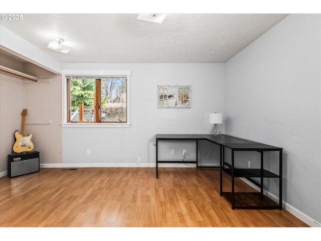 91033 WATER St, Coburg, OR 97408