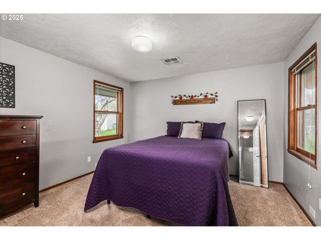 91033 WATER St, Coburg, OR 97408