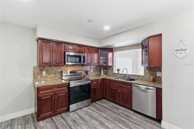 7008 EDENBROOK COURT, Tampa, FL 33634