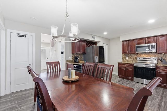 7008 EDENBROOK COURT, Tampa, FL 33634