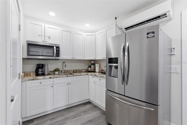 7008 EDENBROOK COURT, Tampa, FL 33634