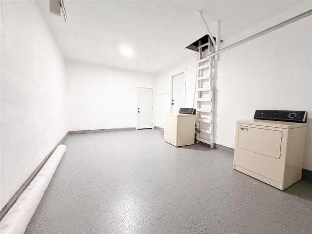 1415 NW 44th St, Lawton, OK 73505