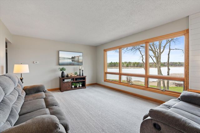 6246 Highland Scenic Road, Baxter, MN 56425