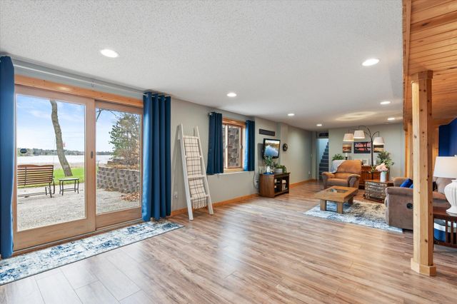 6246 Highland Scenic Road, Baxter, MN 56425