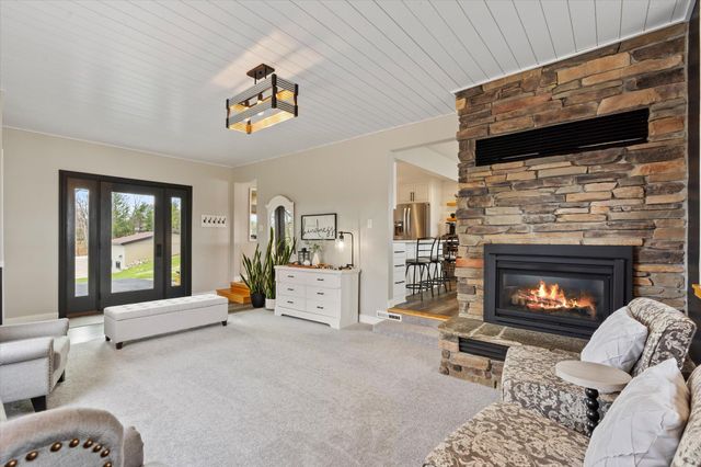 6246 Highland Scenic Road, Baxter, MN 56425
