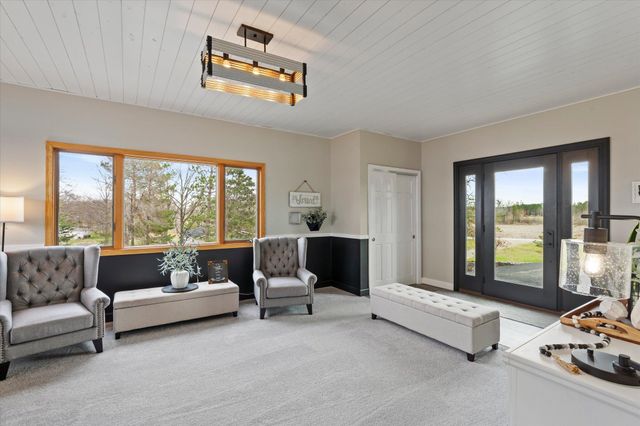 6246 Highland Scenic Road, Baxter, MN 56425