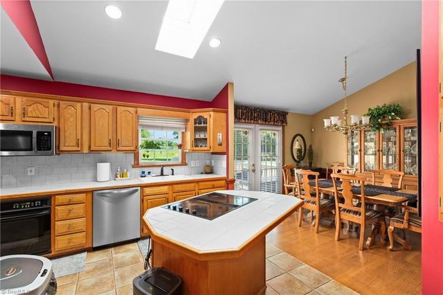 128 Meadowview Road, Mocksville, NC 27028
