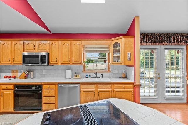 128 Meadowview Road, Mocksville, NC 27028