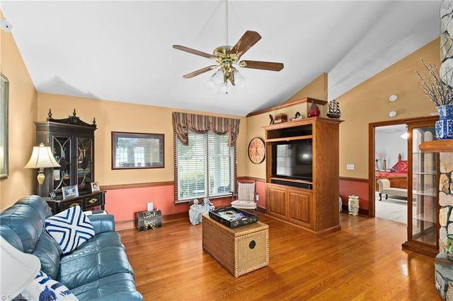 128 Meadowview Road, Mocksville, NC 27028