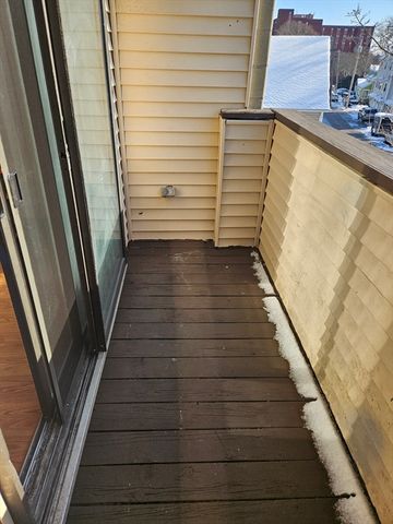 75 Scotch Pond Pl 31, Quincy, MA 02169