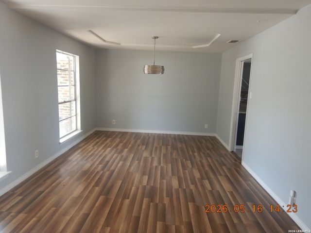 5923 Northgap St, Windcrest, TX 78239