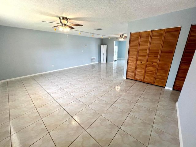3119 Caribb Way, Lake Worth, FL 33462