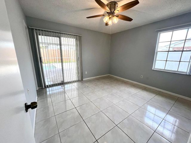 3119 Caribb Way, Lake Worth, FL 33462