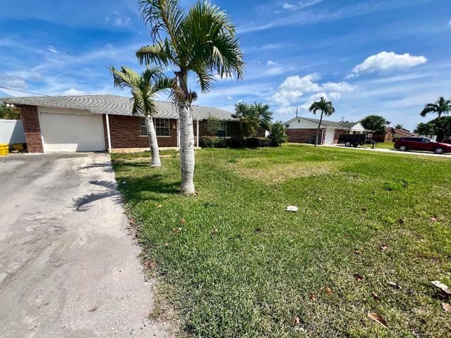 3119 Caribb Way, Lake Worth, FL 33462