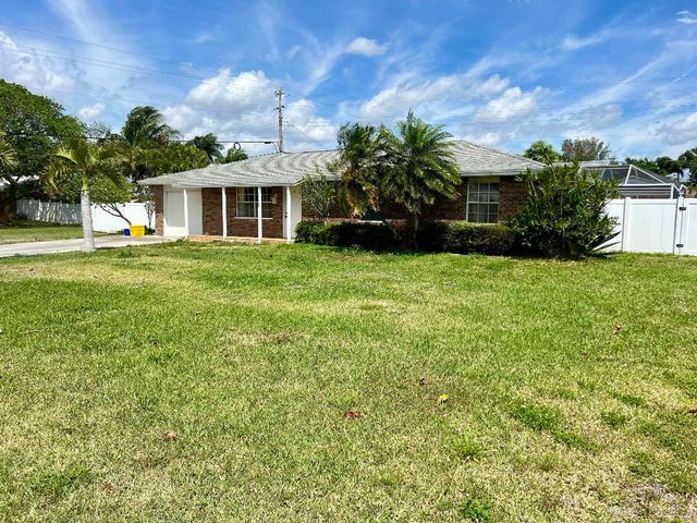 3119 Caribb Way, Lake Worth, FL 33462