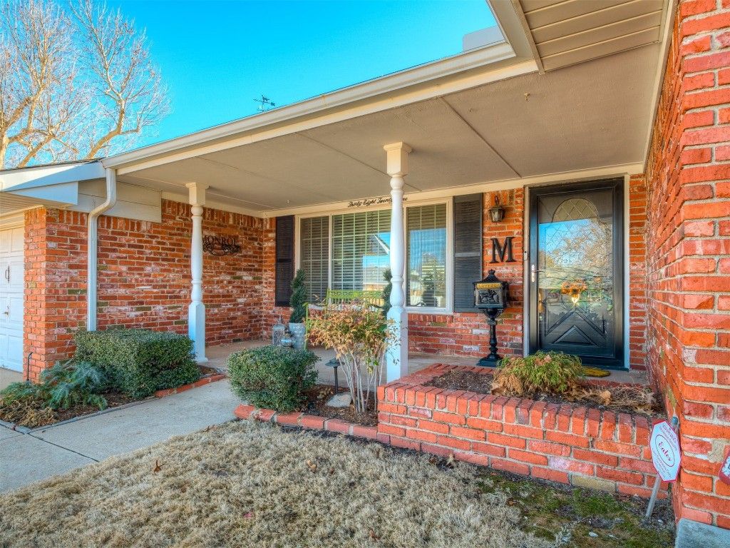 Image 4 of property listing at 3829 NW 58th Terrace, Oklahoma City, OK 73112