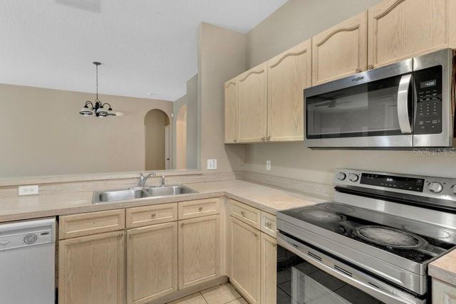 216 MAGICAL WAY, Kissimmee, FL 34744