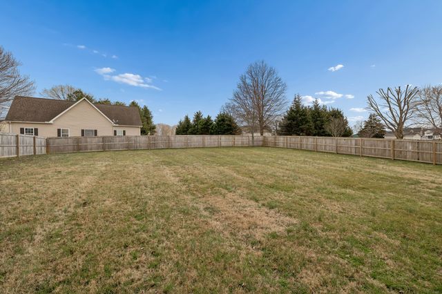 408 Remington Ln, Mcminnville, TN 37110
