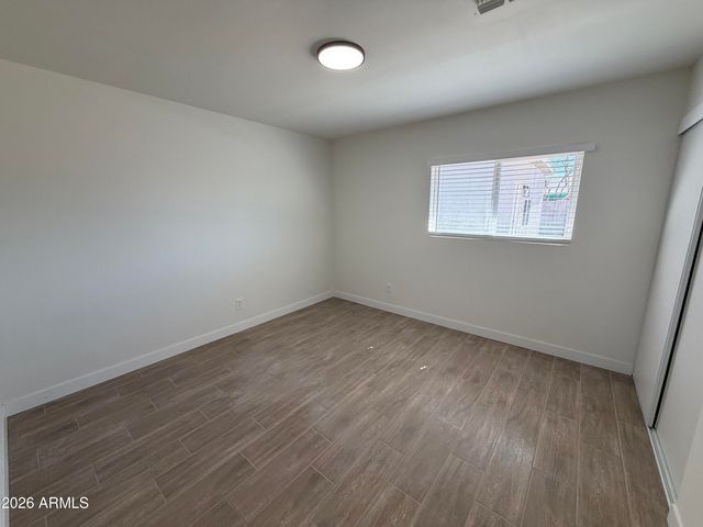 6063 W EARLL Drive, Phoenix, AZ 85033