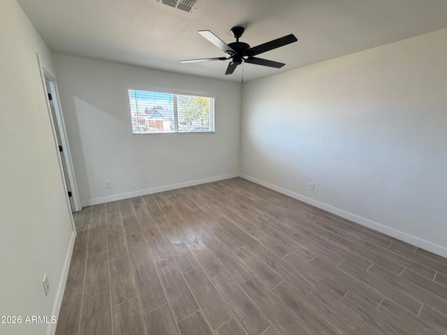 6063 W EARLL Drive, Phoenix, AZ 85033