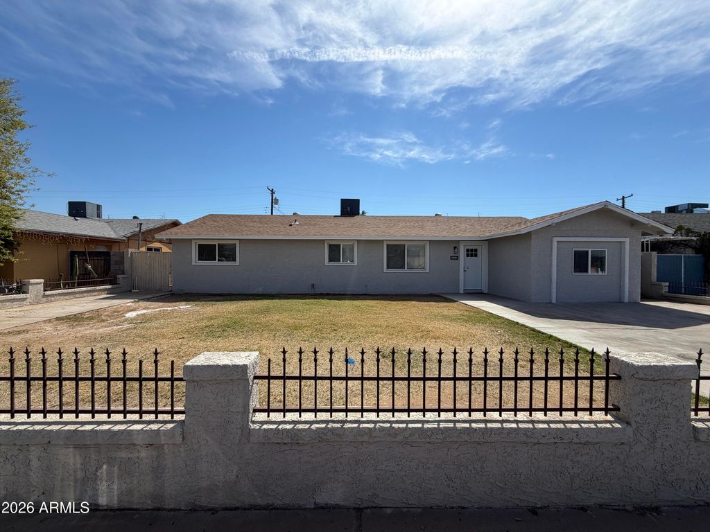 6063 W EARLL Drive, Phoenix, AZ 85033