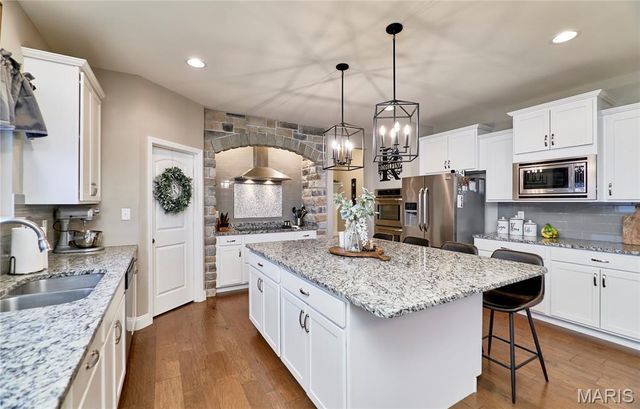 540 Deer Brook Drive, O'fallon, MO 63366