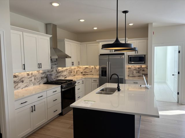 2551 Ravines Trail Drive SW, Byron Center, MI 49315