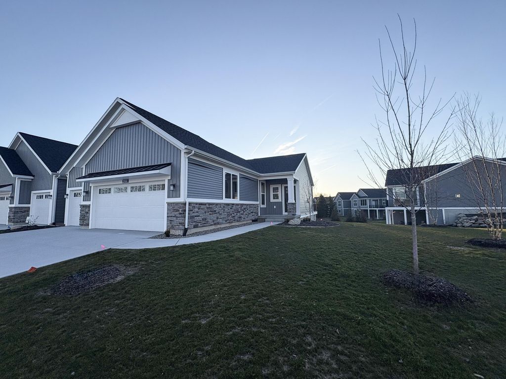 2551 Ravines Trail Drive SW, Byron Center, MI 49315