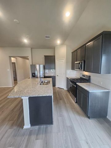 111 Bright Valley Way, Richmond, TX 77406