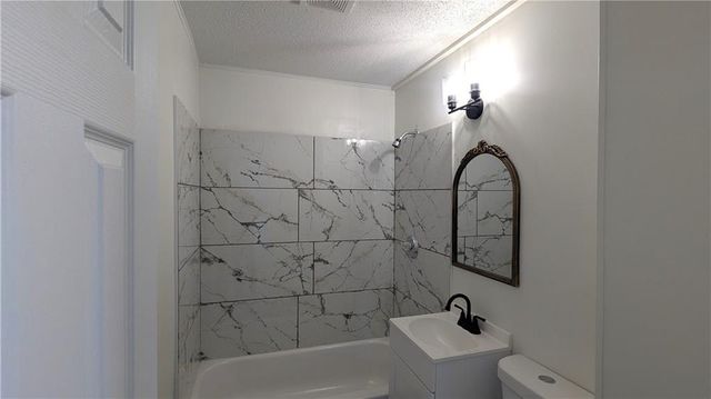 3812 E 93rd Street, Kansas City, MO 64132