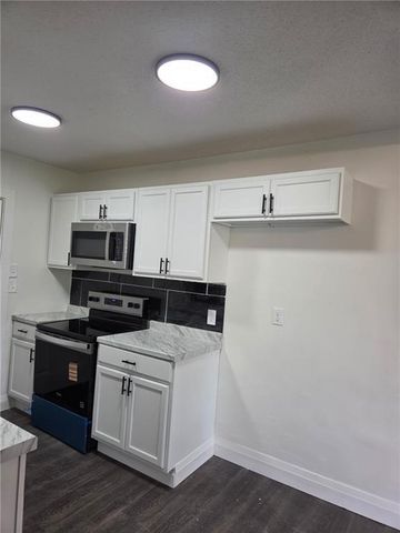 3812 E 93rd Street, Kansas City, MO 64132