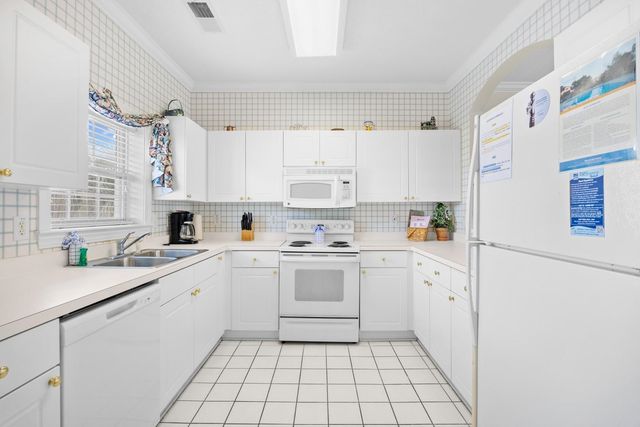 5751 Oyster Catcher Dr Unit 223, North Myrtle Beach, SC 29582