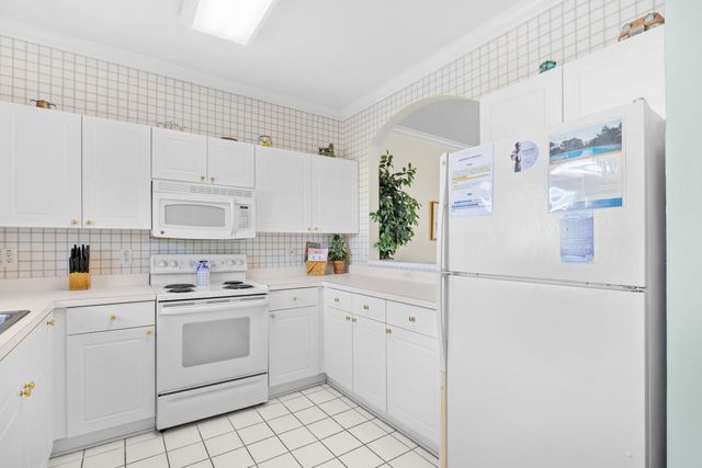 5751 Oyster Catcher Dr Unit 223, North Myrtle Beach, SC 29582