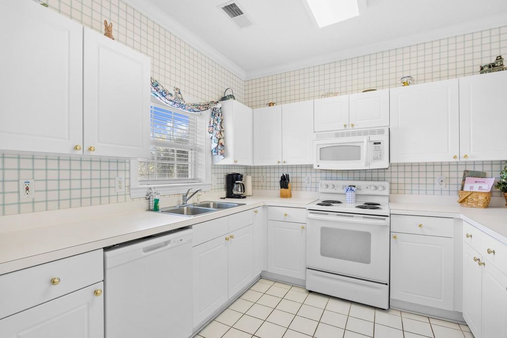 5751 Oyster Catcher Dr Unit 223, North Myrtle Beach, SC 29582 — photo 5
