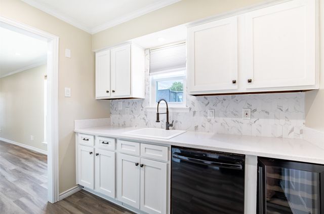 10650 Steppington Drive 228, Dallas, TX 75230