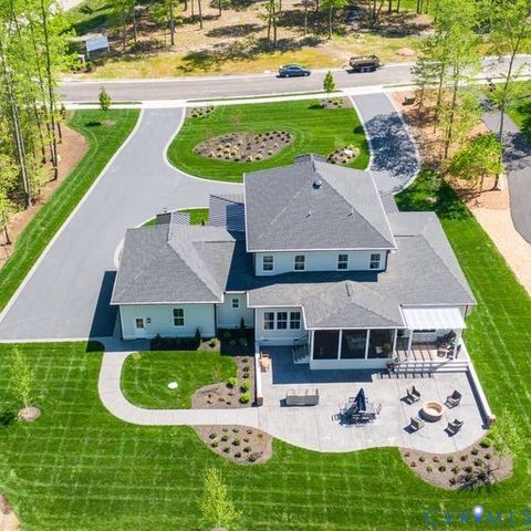 8541 Roden Dr, Mechanicsville, VA 23111