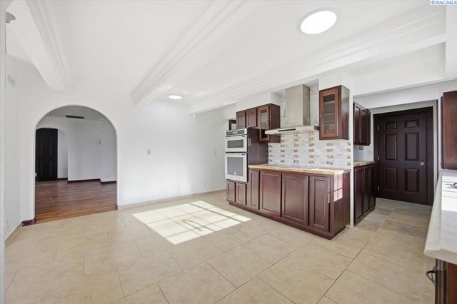 106 Casey Avenue, Richland, WA 99352