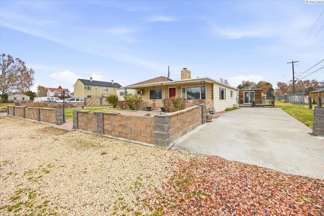106 Casey Avenue, Richland, WA 99352