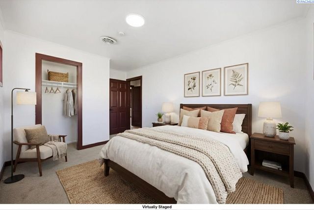 106 Casey Avenue, Richland, WA 99352